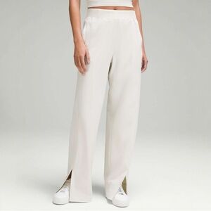 Lululemon 2023 Stretch Woven Wide-Leg High-Rise Pant Size Large Bone W5FF3S